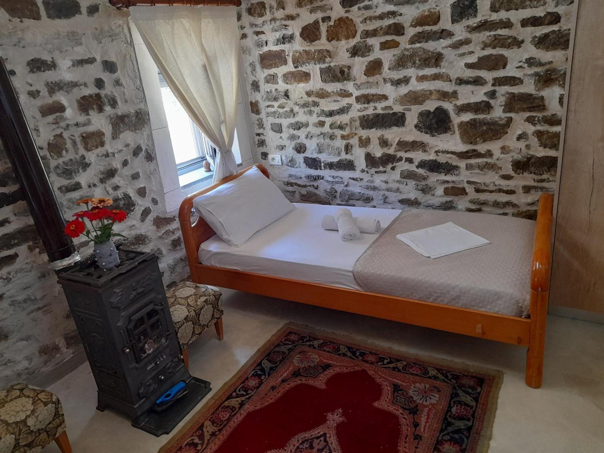 Stone House Villa Kelcyre Dış mekan fotoğraf